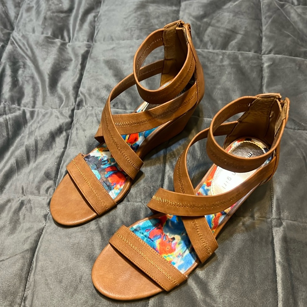Madden girl wedges
